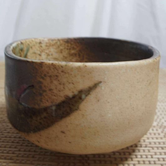 Green/beige chawan